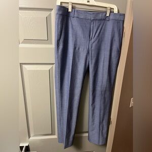 Banana Republic Blue size 6 fully lined cropped pant.